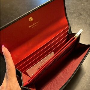 Great condition Salvatore Ferragamo full size wallet